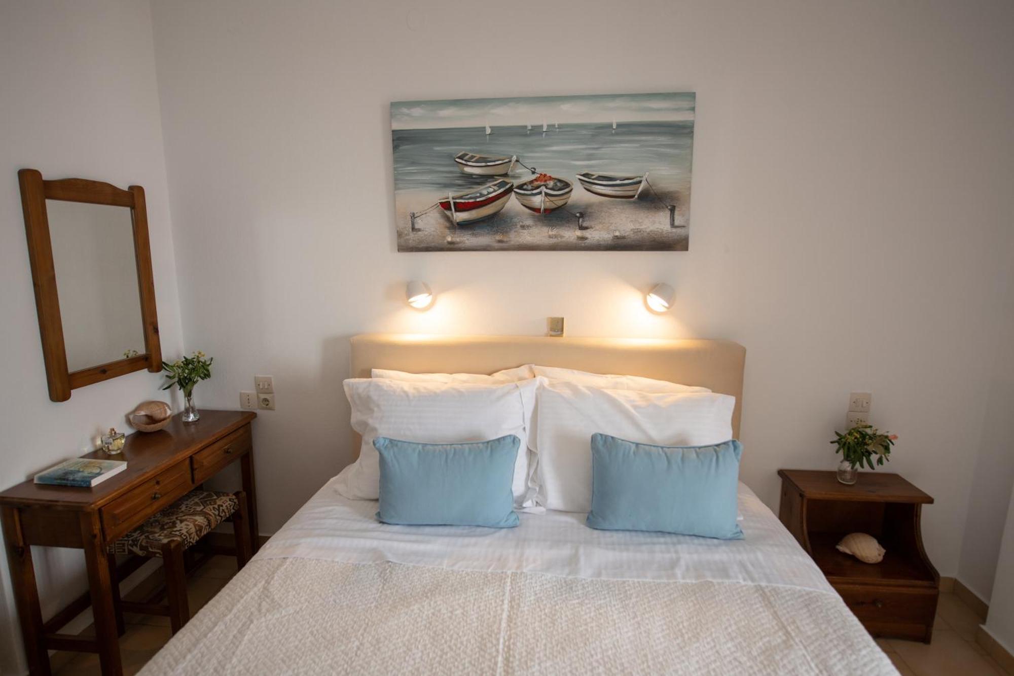 Lilian Beachfront Apartments Neo Klima Exterior photo